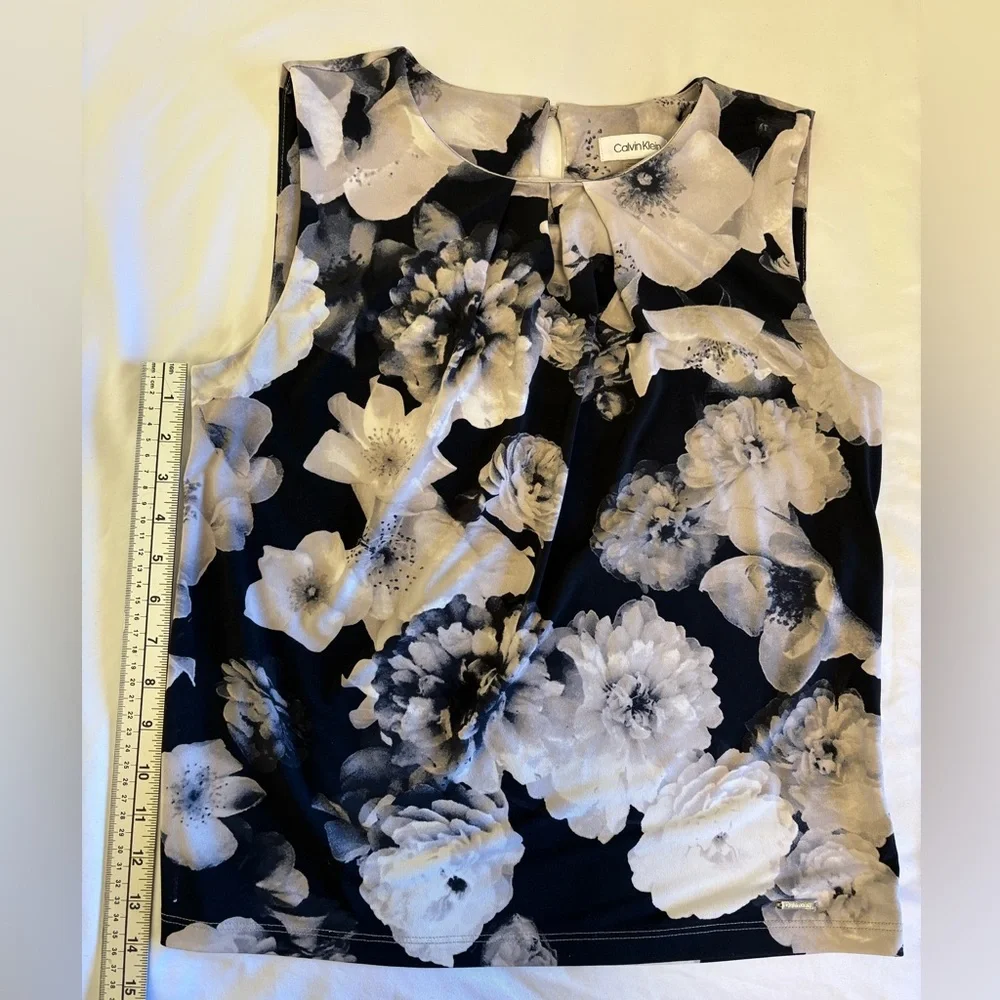 Calvin Klein Black & White Floral Sleeveless Career Blouse Small - Picture 6 of 7